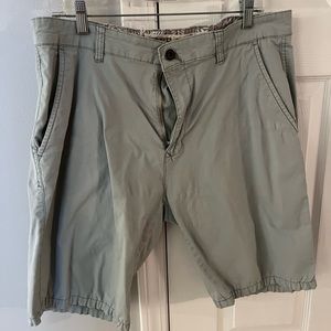 Men’s Free Planet Shorts - Stretch - Size 34